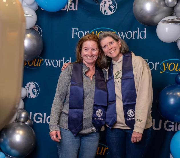 ODUGlobal_FA24_CommencementReception_StudioCenter_Photoshoot_41