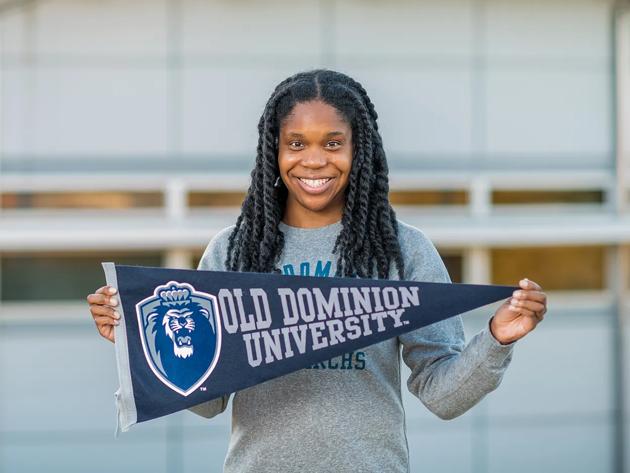 Raven Morris transferred to ODU to finish her bachelor's online.