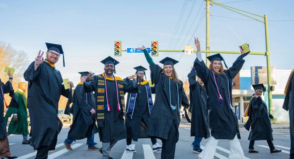 ODU’s Spring 2026 graduating class of 978 online students spans 36 states, nine countries and four continents with 287 military-affiliated graduates among them. 